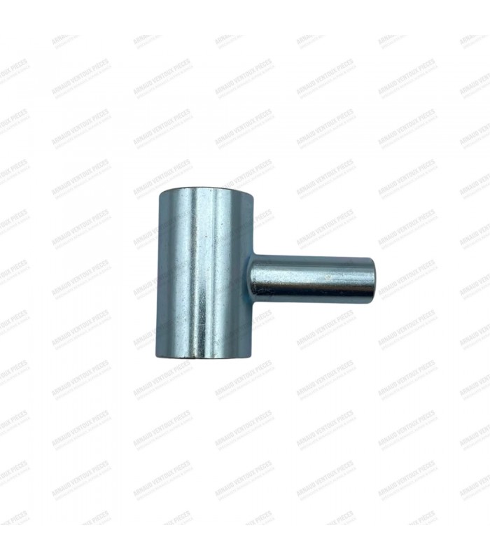 Lower hose conversion fitting for heating
