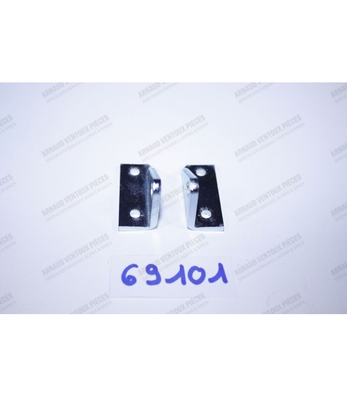 Pair of door retainer brackets - 1