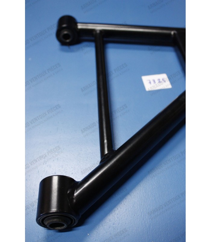 Lower left rear triangle - 4