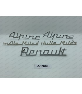 jeu de 5 monogrammes chromé - 2 Alpine - 1 Renault et 2 Mille-miles - 1