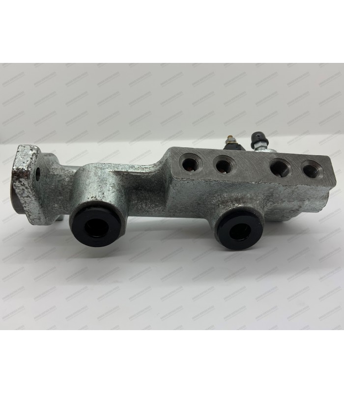 Maitre cylindre Ø19.05mm (x3 sorties en Ø10x100 + x1 sortie en Ø12x100)  -R16 -réf 7701348924 - 3