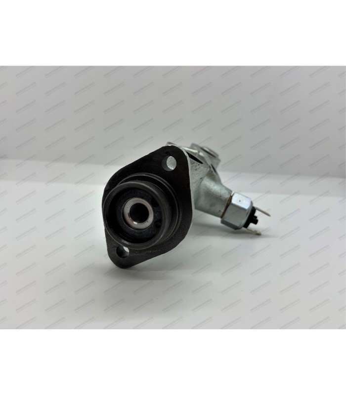 Dual circuit master cylinder - Ø 19mm - 2