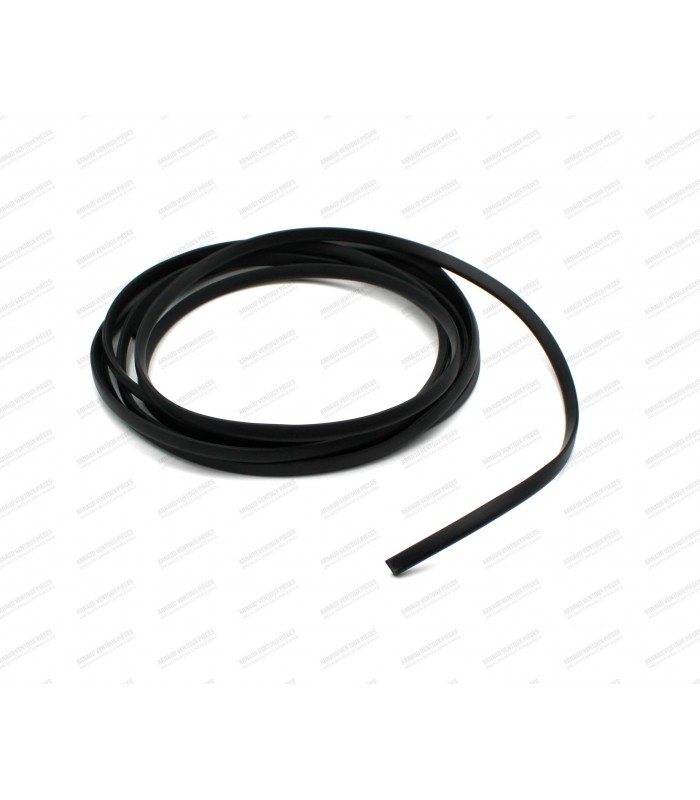 Adaptable black plastic gutter strip (Sold by the meter)