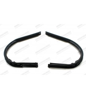 Pair of front door deflector seals (right and left)